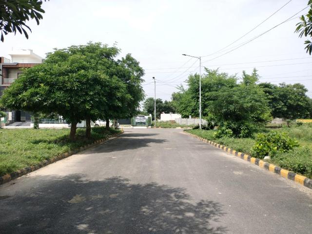Residential Plot in Sector 76 for resale Faridabad. The reference number is 21012410