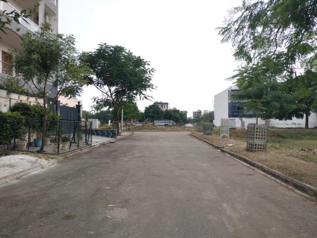 Residential Plot in Sector 76 for resale Faridabad. The reference number is 21263241