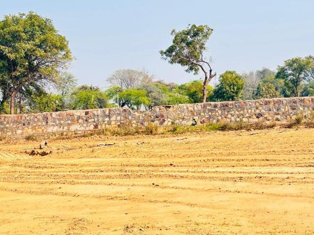 Residential Plot in Sector 7 for resale Sohna. The reference number is 19689191