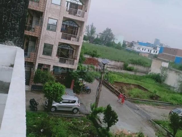 Residential Plot in Sector 83 for resale Noida. The reference number is 21280448