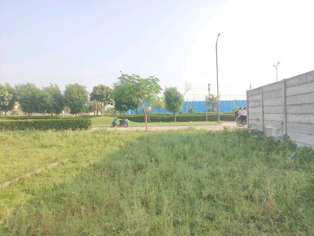 Residential Plot in Sector 83 for resale Faridabad. The reference number is 8982618
