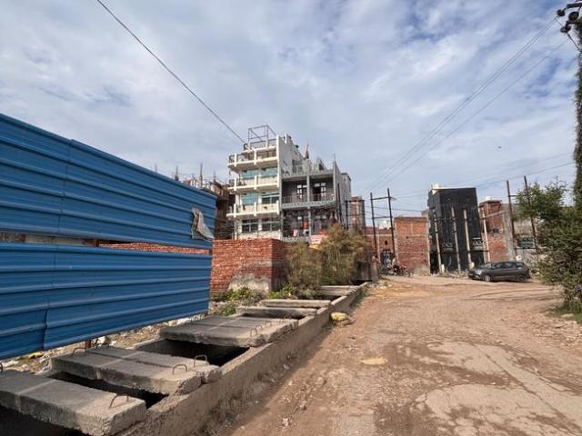Residential Plot in Sector 81 for resale Noida. The reference number is 21036960