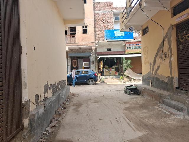 Residential Plot in Sector 81 for resale Noida. The reference number is 21285134