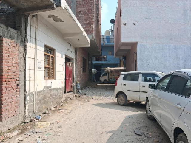 Residential Plot in Sector 81 for resale Noida. The reference number is 21285192
