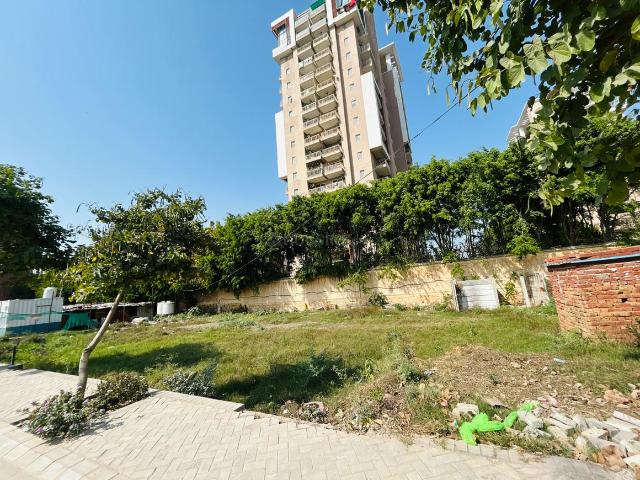 Residential Plot in Sector 82 for resale Gurgaon. The reference number is 21043868