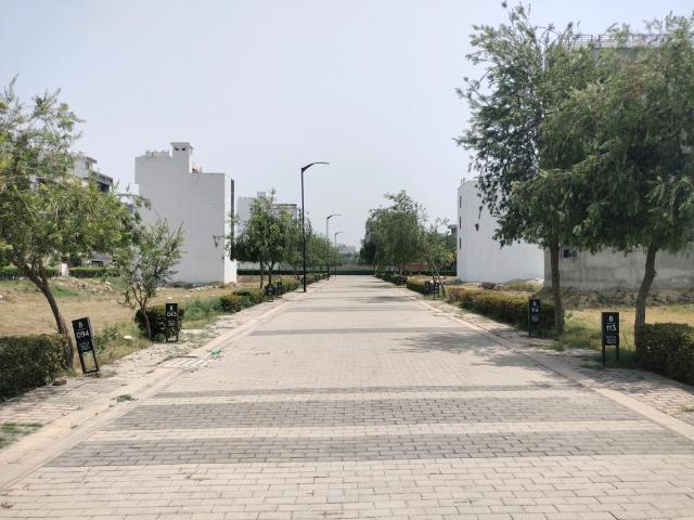 Residential Plot in Sector 84 for resale Faridabad. The reference number is 20277800