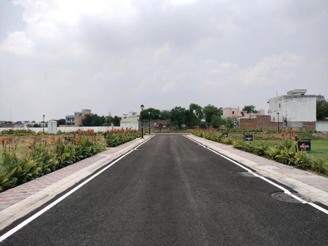 Residential Plot in Sector 84 for resale Faridabad. The reference number is 20371894