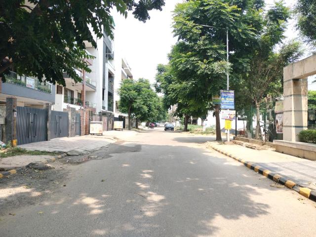 Residential Plot in Sector 85 for resale Faridabad. The reference number is 21104706
