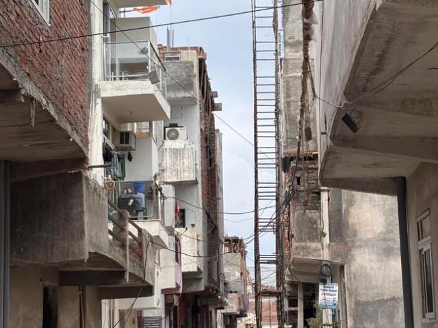 Residential Plot in Sector 86 for resale Noida. The reference number is 20772093