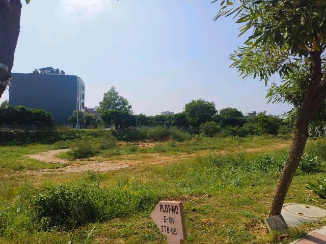 Residential Plot in Sector 89 for resale Gurgaon. The reference number is 21207667