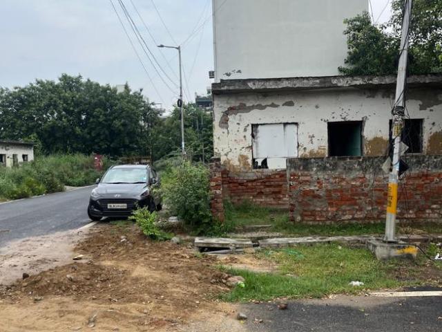 Residential Plot in Sector 8 Dwarka for resale New Delhi. The reference number is 21037112