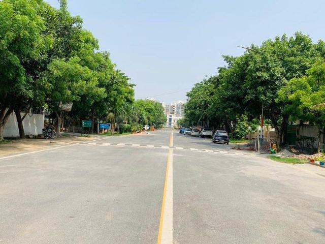 Residential Plot in Sector 93B for resale Noida. The reference number is 19899435