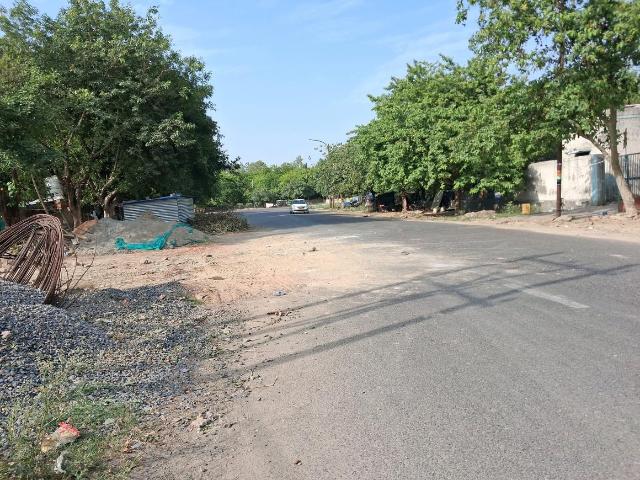 Residential Plot in Sector 93B for resale Noida. The reference number is 20474378