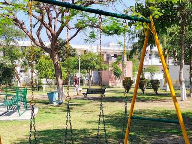 Residential Plot in Sector 93B for resale Noida. The reference number is 20908777