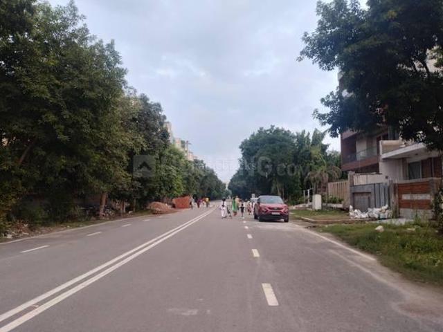 Residential Plot in Sector 92 for resale Noida. The reference number is 19940553