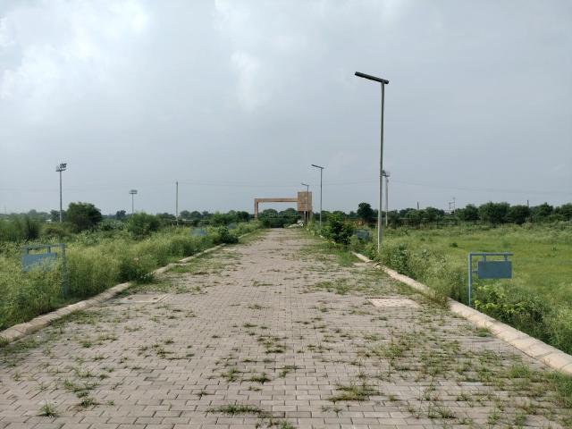 Residential Plot in Tajupur for resale Faridabad. The reference number is 20957792