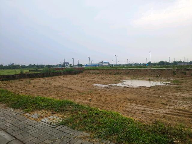 Residential Plot in Sector 95 for resale Gurgaon. The reference number is 20493027