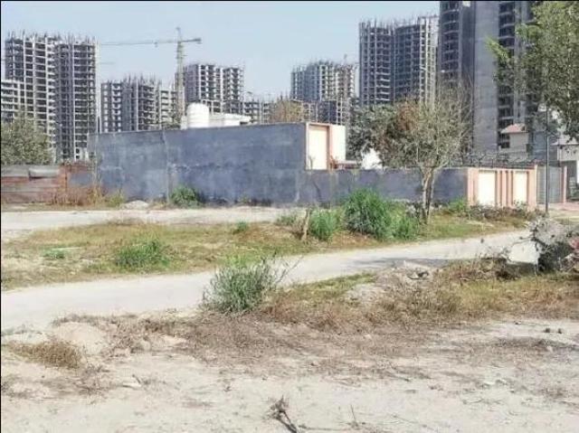 Residential Plot in Sector 96 for resale Noida. The reference number is 20100343