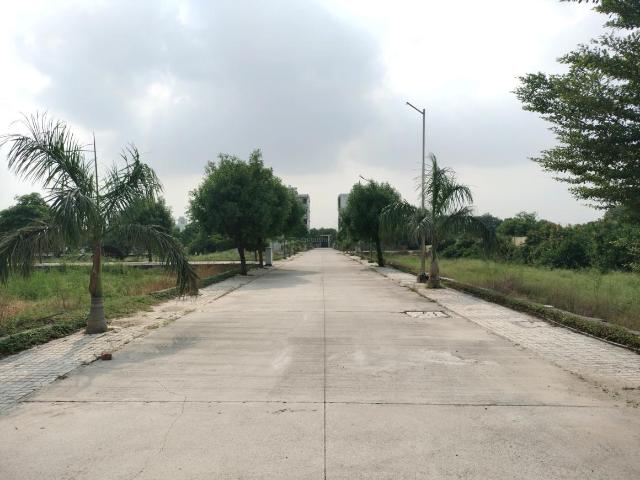 Residential Plot in Sector 98 for resale Faridabad. The reference number is 18835035