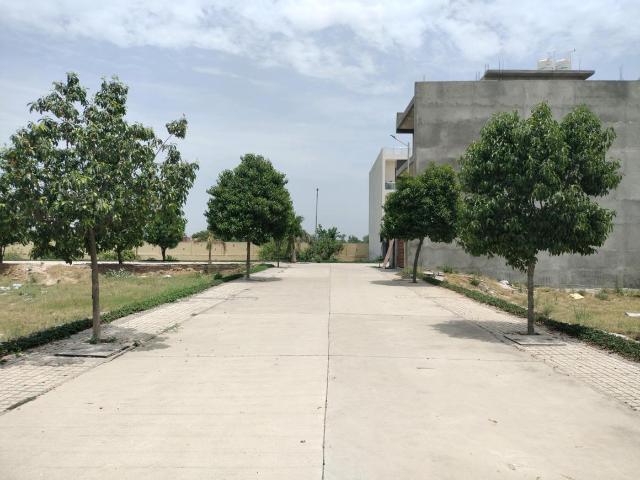 Residential Plot in Sector 98 for resale Faridabad. The reference number is 20526911