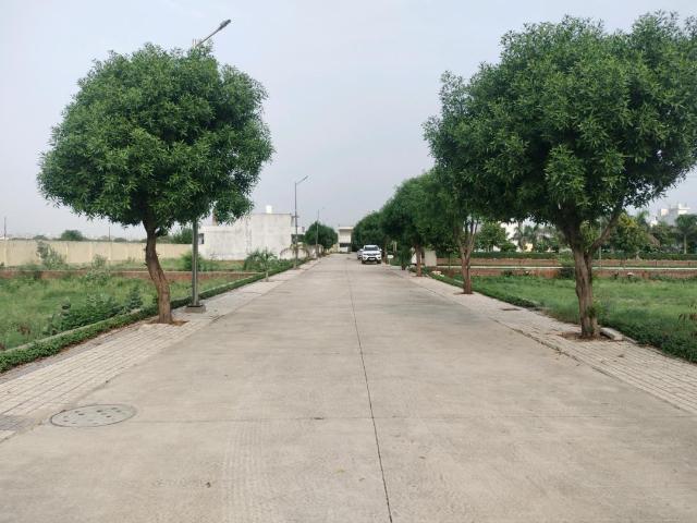 Residential Plot in Sector 98 for resale Faridabad. The reference number is 20539014