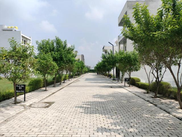 Residential Plot in Sector 98 for resale Faridabad. The reference number is 20643219