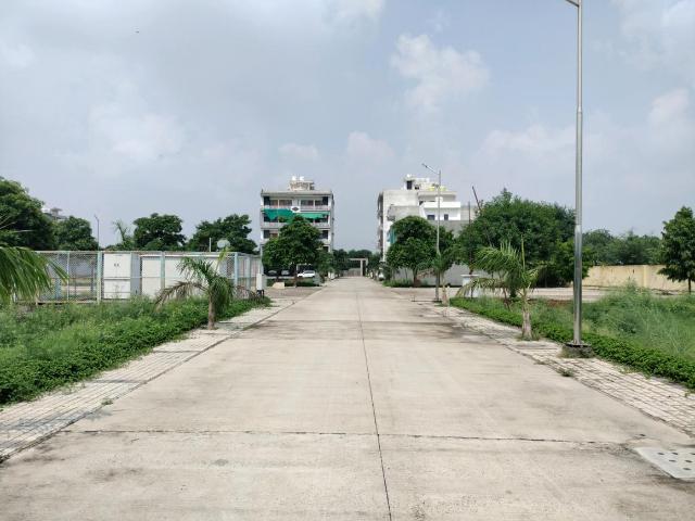 Residential Plot in Sector 98 for resale Faridabad. The reference number is 20876030