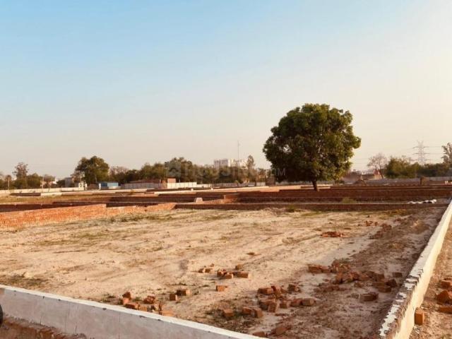 Residential Plot in Sector 99 for resale Noida. The reference number is 20969042
