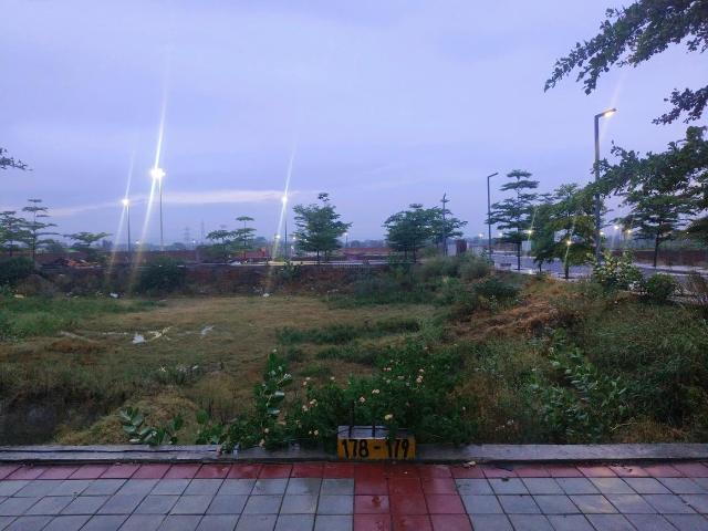 Residential Plot in Sector 99A for resale Gurgaon. The reference number is 20644947