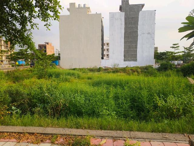 Residential Plot in Sector 99A for resale Gurgaon. The reference number is 21044106