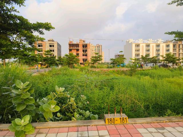Residential Plot in Sector 99A for resale Gurgaon. The reference number is 21044284