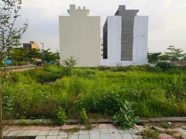 Residential Plot in Sector 99A for resale Gurgaon. The reference number is 21044326