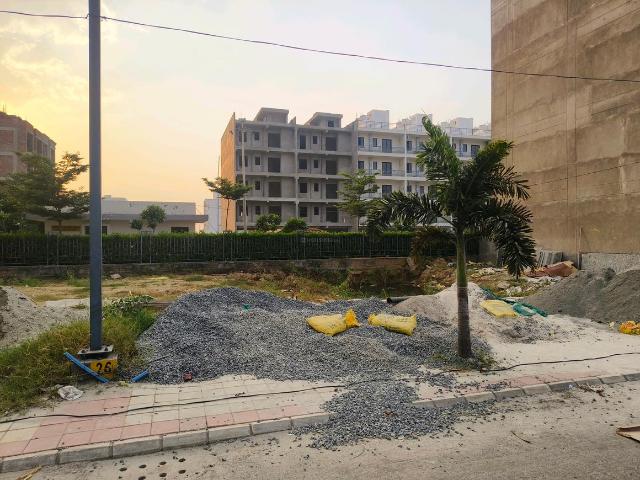 Residential Plot in Sector 99A for resale Gurgaon. The reference number is 21363295