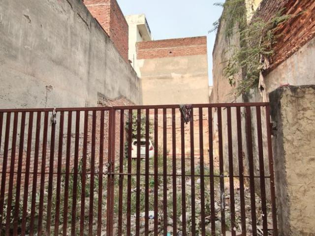 Residential Plot in Sector 9 for resale Gurgaon. The reference number is 21320976