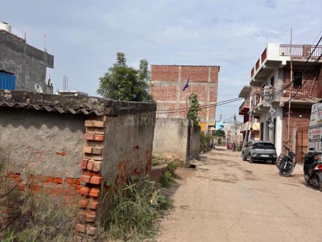 Residential Plot in Sector 101 for resale Noida. The reference number is 21291668