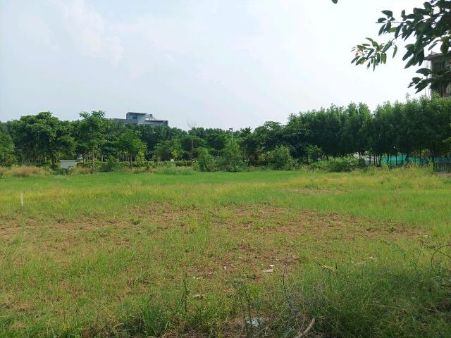 Residential Plot in Sector 102 for resale Gurgaon. The reference number is 18351845