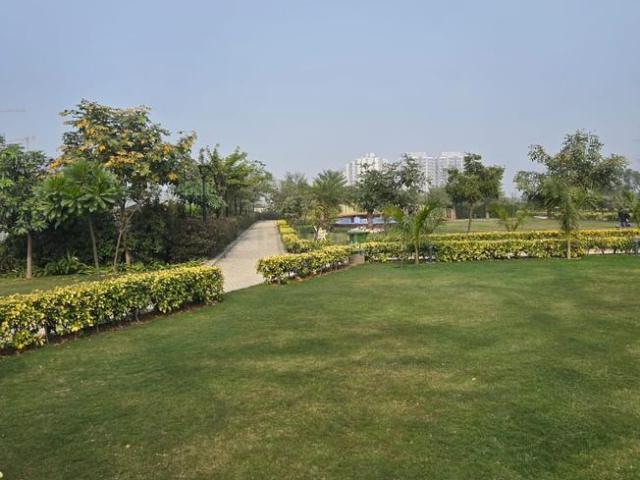 Residential Plot in Sector 102 for resale Gurgaon. The reference number is 19772473