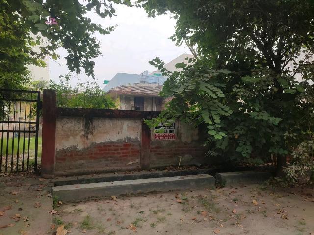 Residential Plot in Sector 105 for resale Noida. The reference number is 18588901