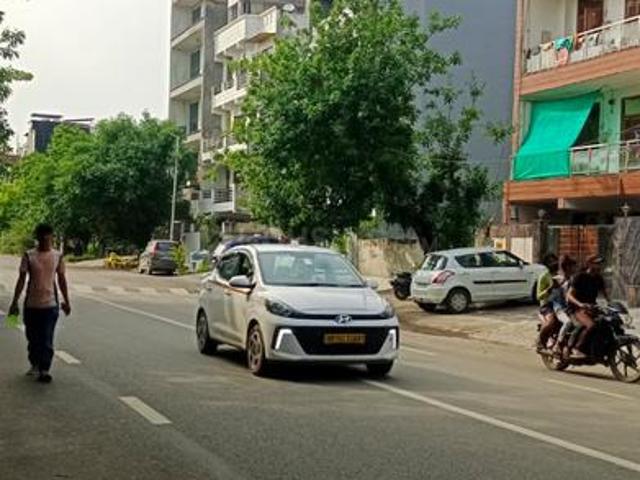 Residential Plot in Sector 105 for resale Noida. The reference number is 20354730