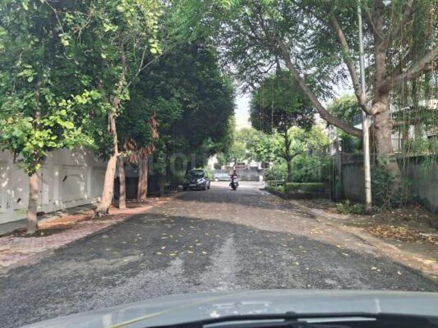 Residential Plot in Sector 105 for resale Noida. The reference number is 20908956