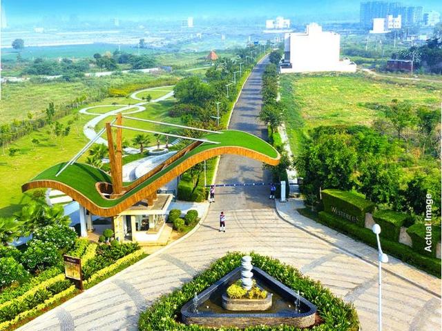 Residential Plot in Sector 108 for resale Gurgaon. The reference number is 8077237