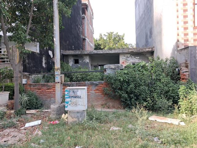 Residential Plot in Sector 108 for resale Noida. The reference number is 20285984