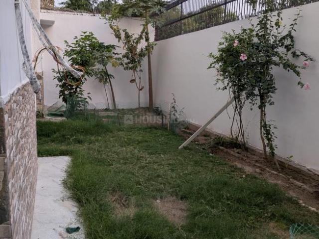 Residential Plot in Sector 10 for resale Gurgaon. The reference number is 20621145