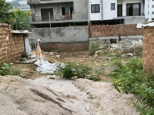 Residential Plot in Sector 10A for resale Gurgaon. The reference number is 20798895