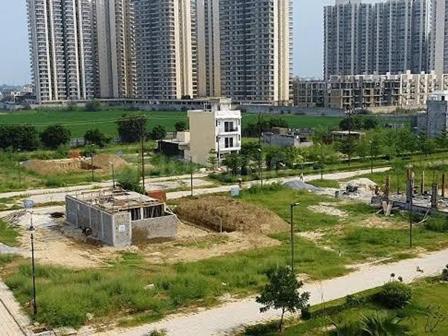 Residential Plot in Sector 112 for resale Noida. The reference number is 21390902