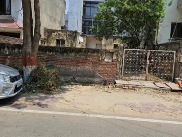 Residential Plot in Sector 116 for resale Noida. The reference number is 20354987