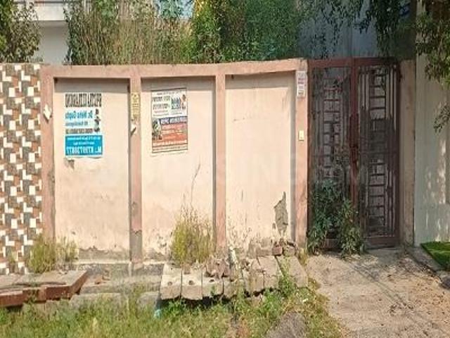 Residential Plot in Sector 116 for resale Noida. The reference number is 20489899