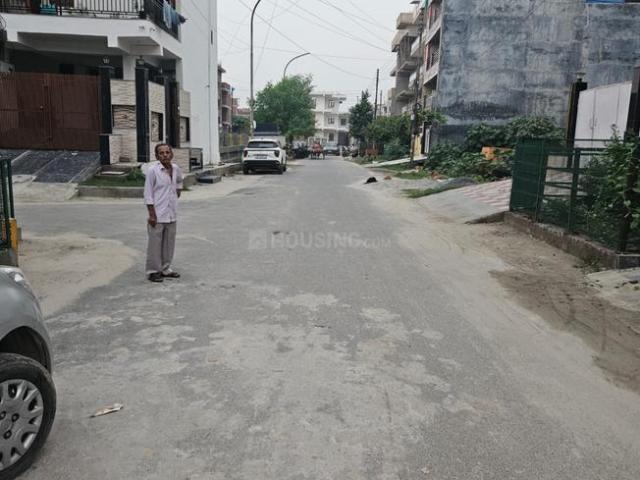 Residential Plot in Sector 116 for resale Noida. The reference number is 20695665