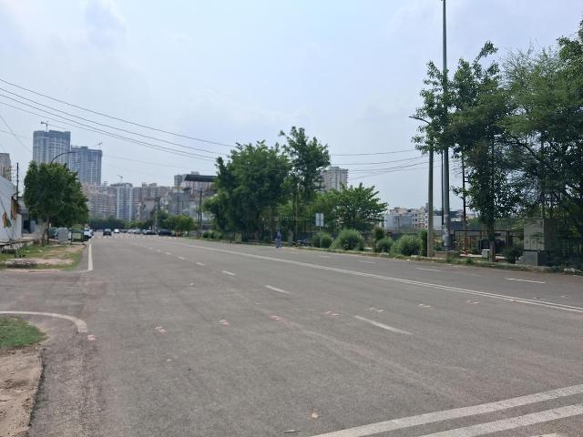 Residential Plot in Sector 117 for resale Noida. The reference number is 20354958