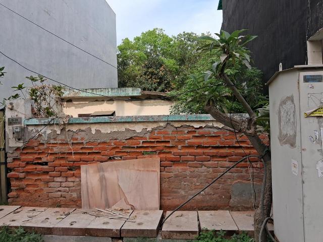 Residential Plot in Sector 122 for resale Noida. The reference number is 19675144